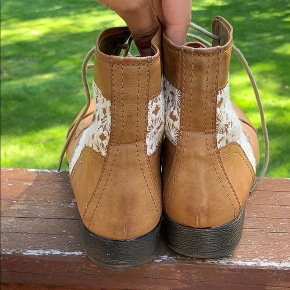 Barely Worn Madden Girl Boots - Picture 6 of 10